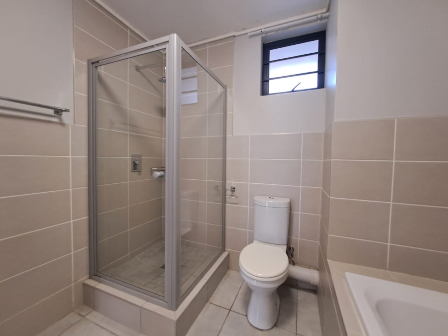 To Let 2 Bedroom Property for Rent in Amberfield Gauteng