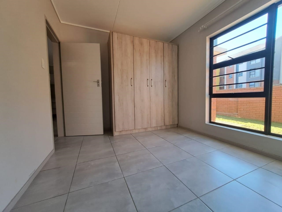 To Let 2 Bedroom Property for Rent in Amberfield Gauteng