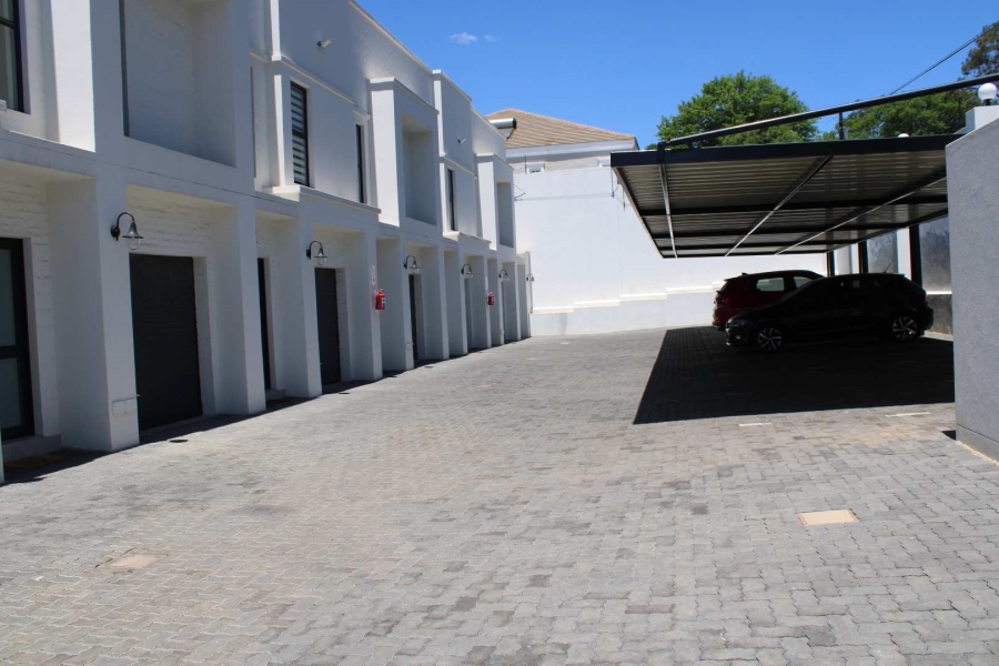 To Let 2 Bedroom Property for Rent in Craighall Park Gauteng