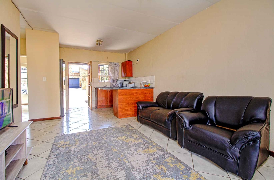 2 Bedroom Property for Sale in Honeypark Gauteng