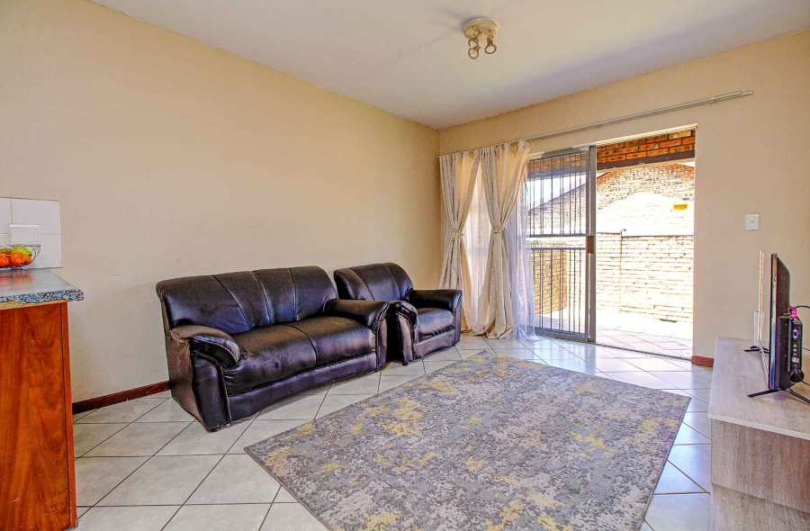 2 Bedroom Property for Sale in Honeypark Gauteng