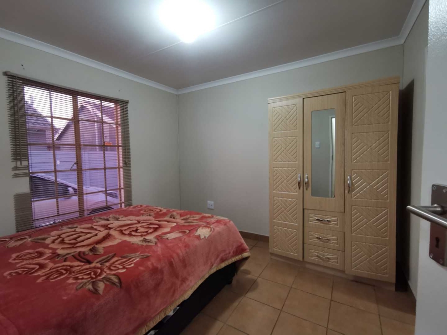 To Let 3 Bedroom Property for Rent in Sky City Gauteng