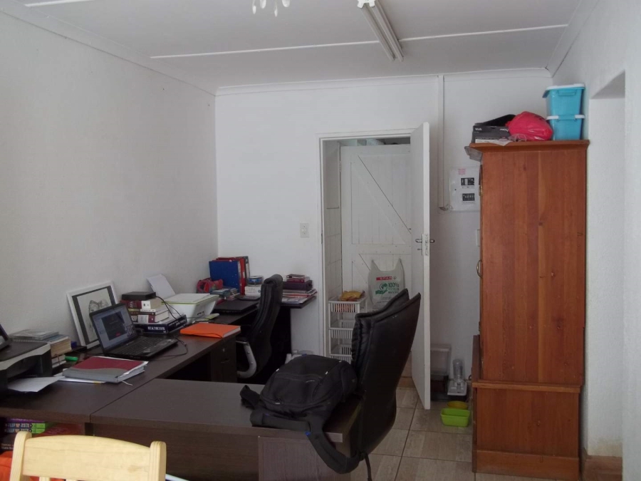 To Let 2 Bedroom Property for Rent in Risiville Gauteng