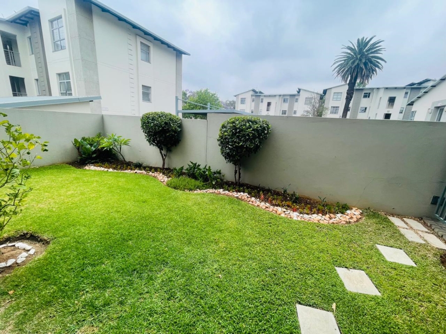 To Let 2 Bedroom Property for Rent in Wendywood Gauteng