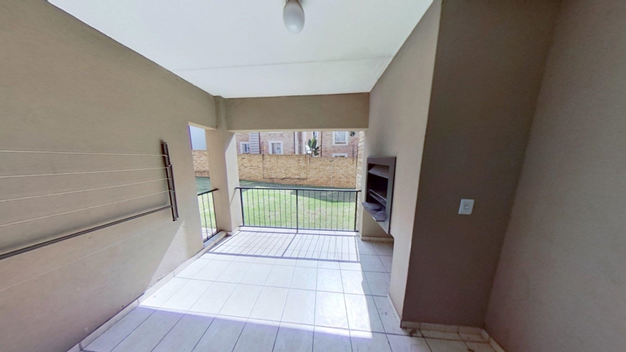 2 Bedroom Property for Sale in North Riding Gauteng