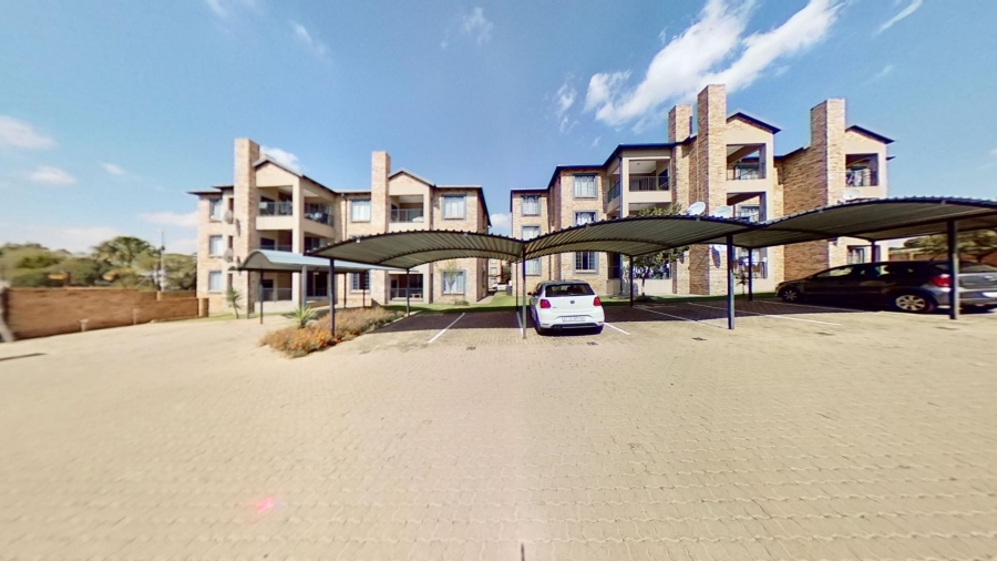 2 Bedroom Property for Sale in North Riding Gauteng