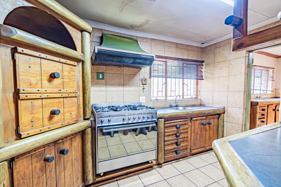 4 Bedroom Property for Sale in The Reeds Gauteng