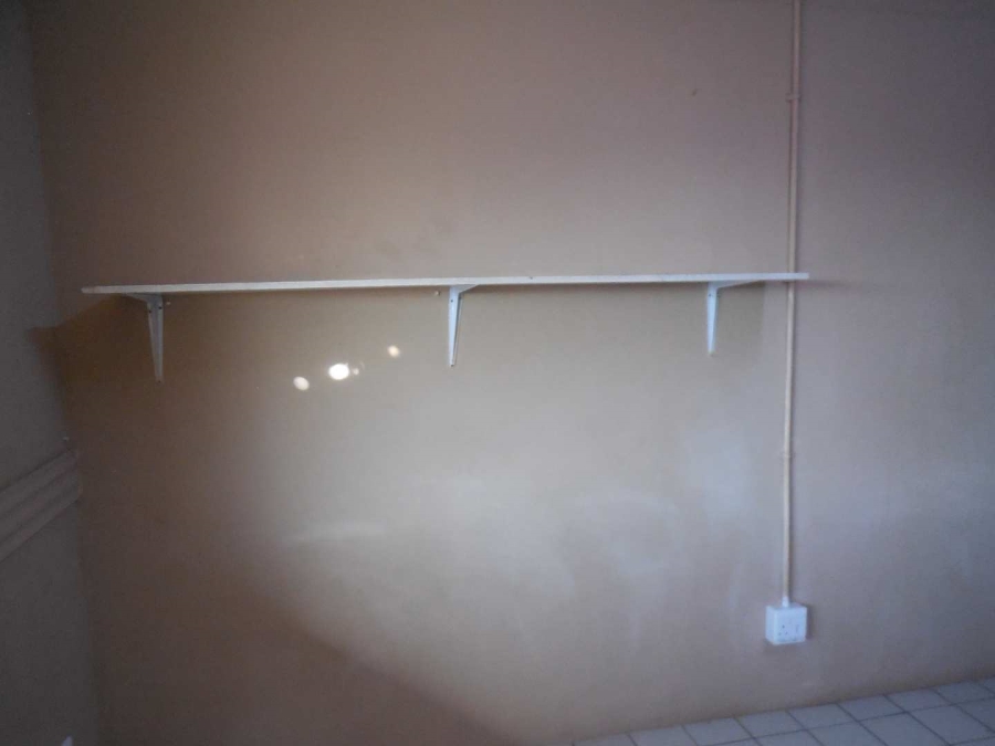 To Let 1 Bedroom Property for Rent in East Lynne Gauteng