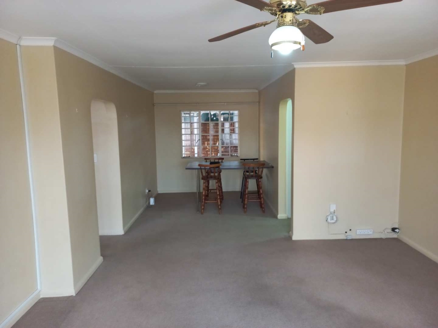 3 Bedroom Property for Sale in Die Hoewes Gauteng