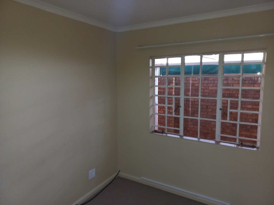 3 Bedroom Property for Sale in Die Hoewes Gauteng