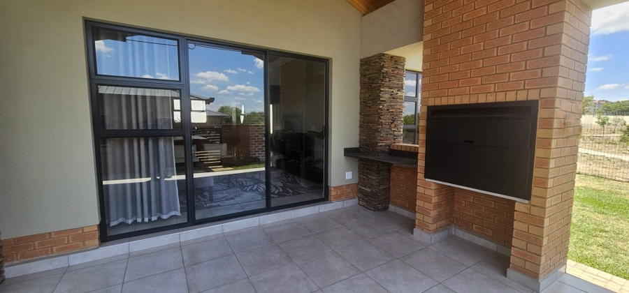 3 Bedroom Property for Sale in Six Fountains Residential Estate Gauteng