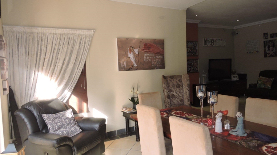 4 Bedroom Property for Sale in Willow Acres Gauteng