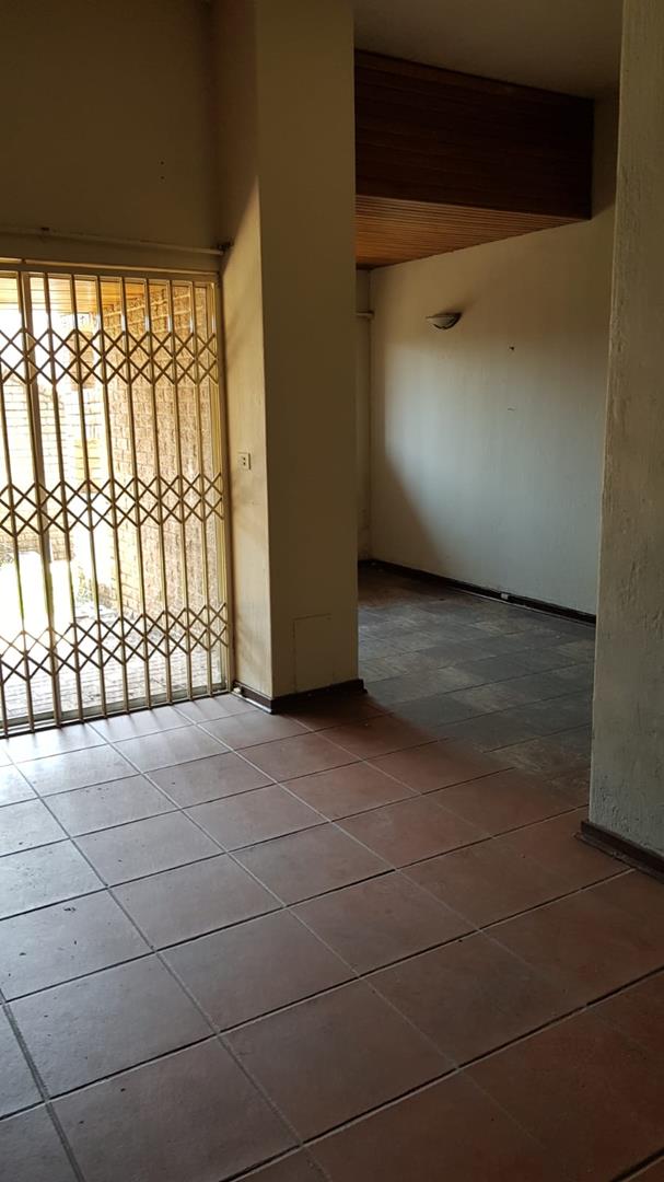 To Let 3 Bedroom Property for Rent in Glen Atholl Gauteng