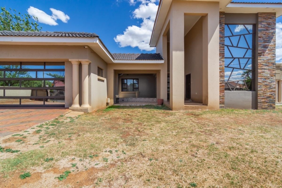 4 Bedroom Property for Sale in Westonaria Gauteng