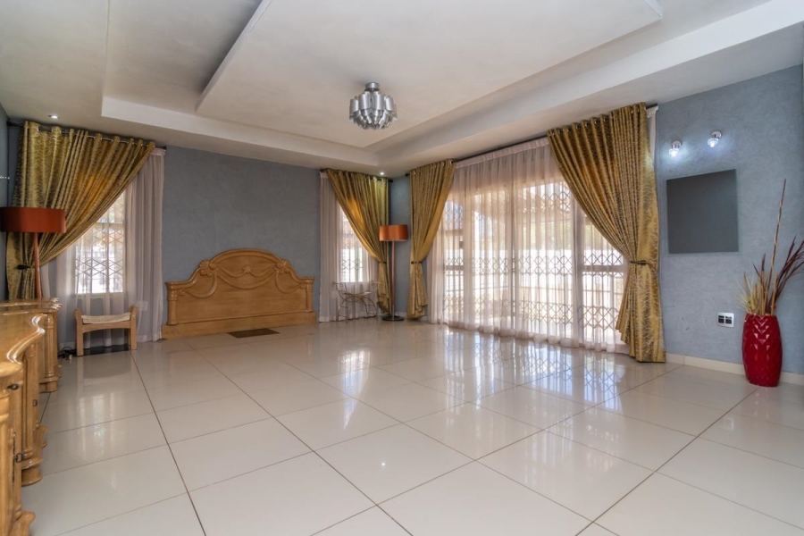 4 Bedroom Property for Sale in Westonaria Gauteng