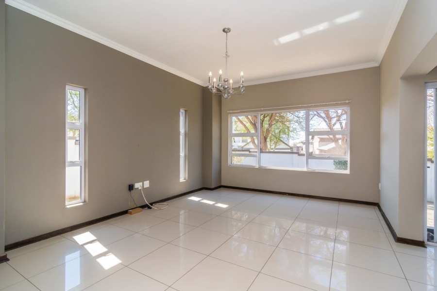 To Let 3 Bedroom Property for Rent in Homes Haven Gauteng