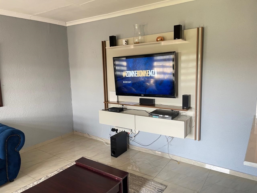 3 Bedroom Property for Sale in Mondeor Gauteng