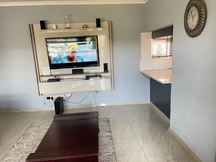 3 Bedroom Property for Sale in Mondeor Gauteng