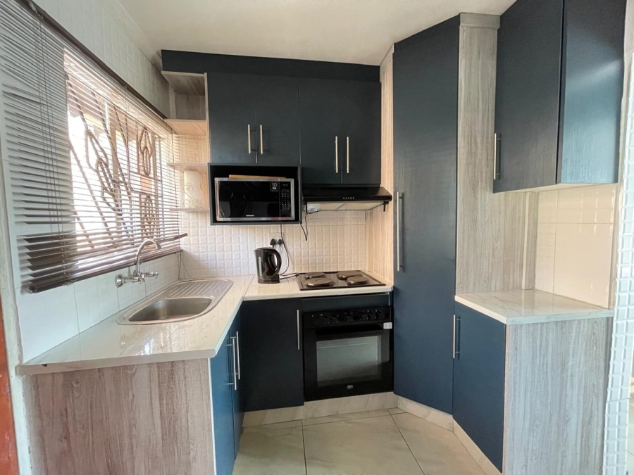 3 Bedroom Property for Sale in Mondeor Gauteng