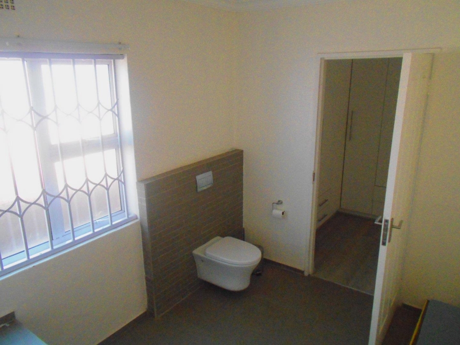 To Let 2 Bedroom Property for Rent in Brackenhurst Gauteng