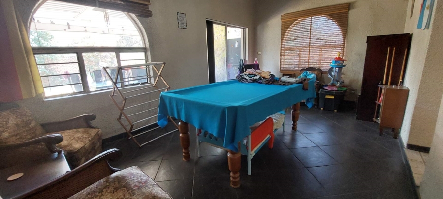 4 Bedroom Property for Sale in Verwoerdpark Gauteng