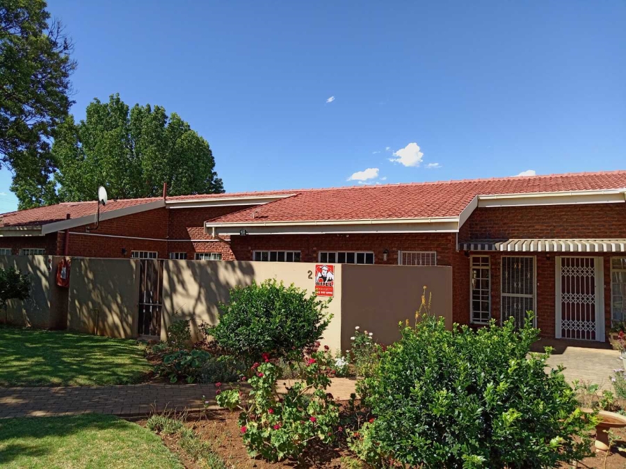 3 Bedroom Property for Sale in Elardus Park Gauteng