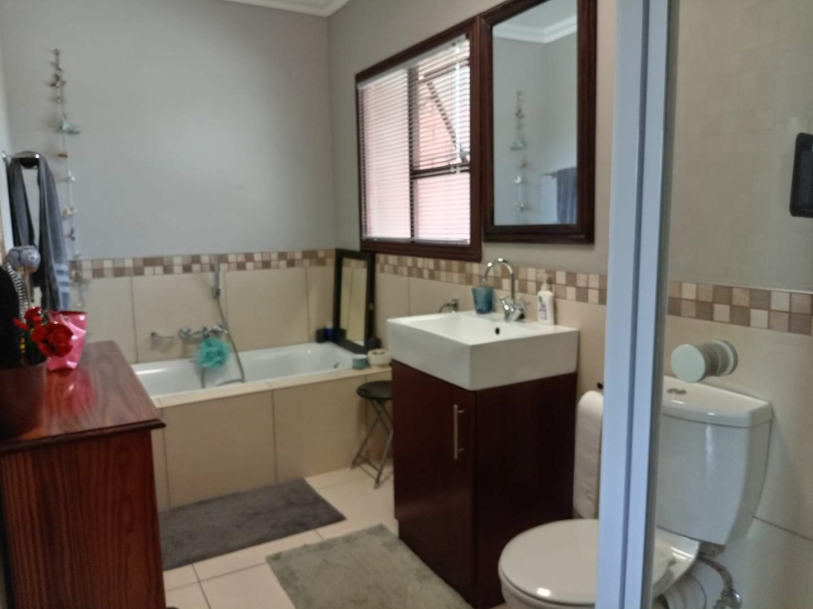 3 Bedroom Property for Sale in Equestria Gauteng