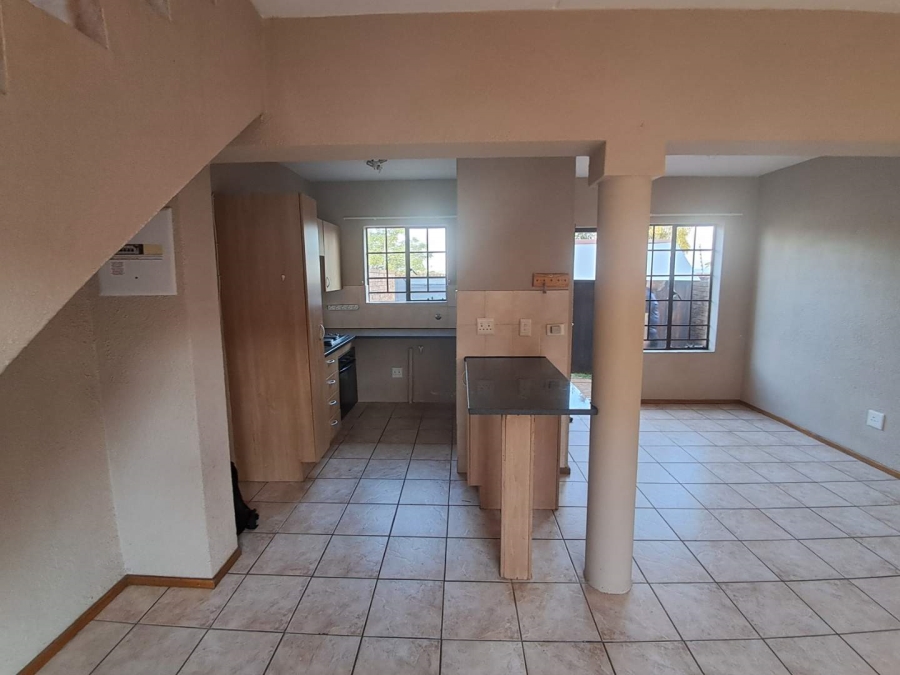 2 Bedroom Property for Sale in Halfway Gardens Gauteng