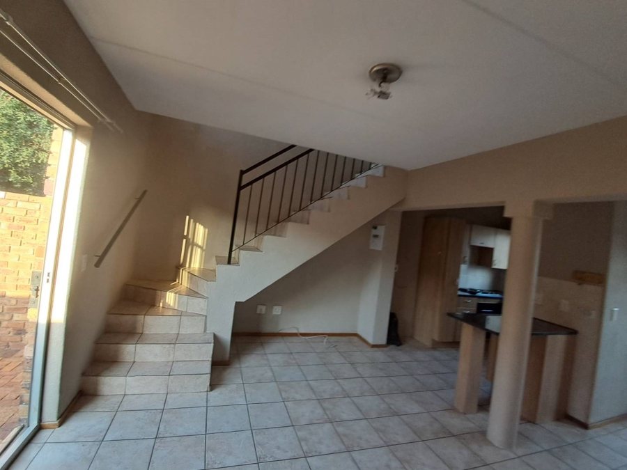 2 Bedroom Property for Sale in Halfway Gardens Gauteng