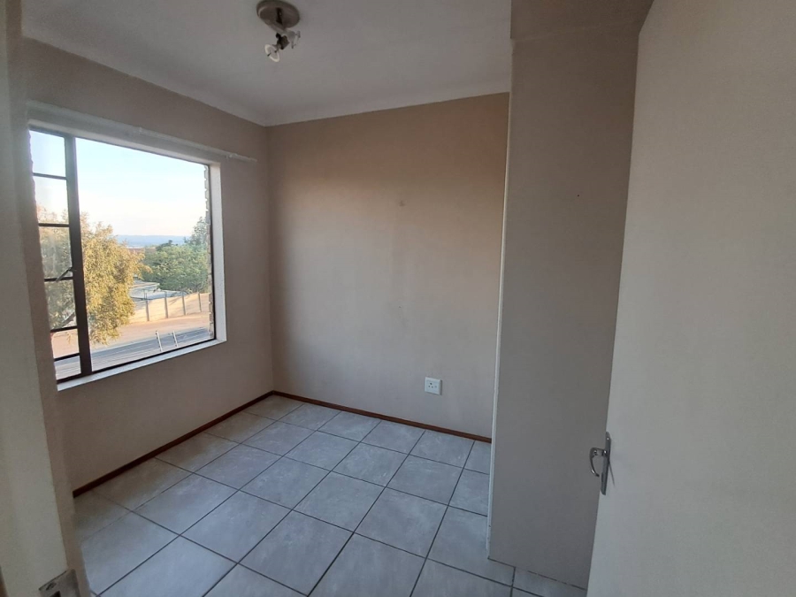 2 Bedroom Property for Sale in Halfway Gardens Gauteng