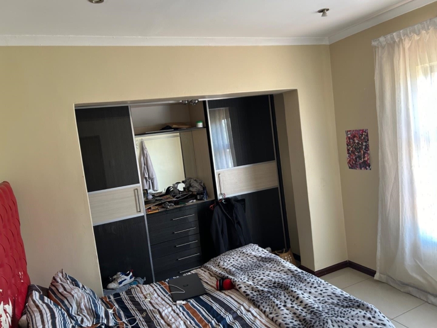 To Let 3 Bedroom Property for Rent in Brackendowns Gauteng