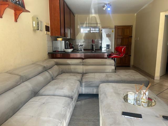 2 Bedroom Property for Sale in Vorna Valley Gauteng