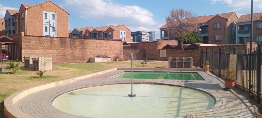 2 Bedroom Property for Sale in Vorna Valley Gauteng