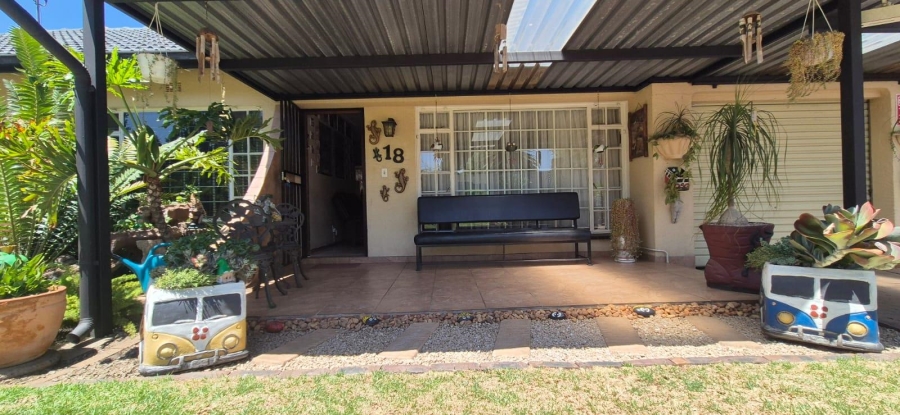 3 Bedroom Property for Sale in Brackendowns Gauteng