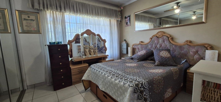 3 Bedroom Property for Sale in Brackendowns Gauteng