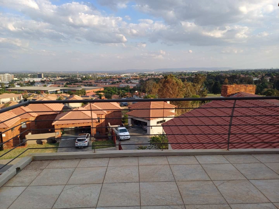 3 Bedroom Property for Sale in South Crest Gauteng