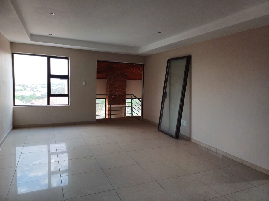 3 Bedroom Property for Sale in South Crest Gauteng