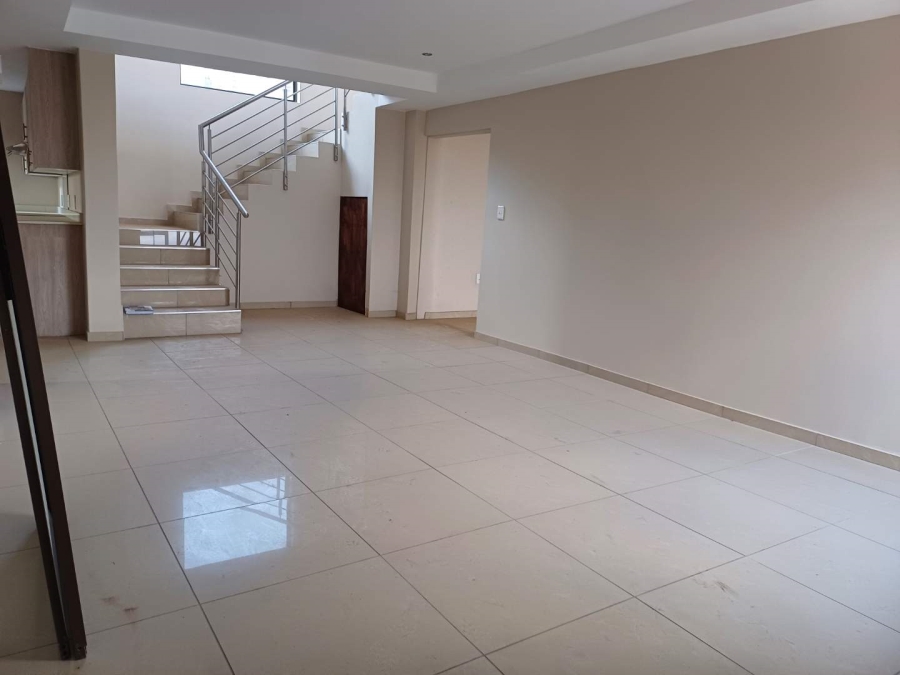 3 Bedroom Property for Sale in South Crest Gauteng