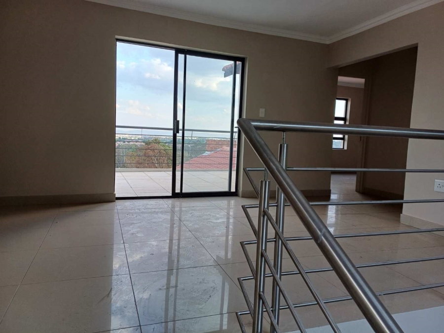 3 Bedroom Property for Sale in South Crest Gauteng