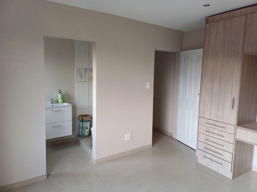 3 Bedroom Property for Sale in South Crest Gauteng