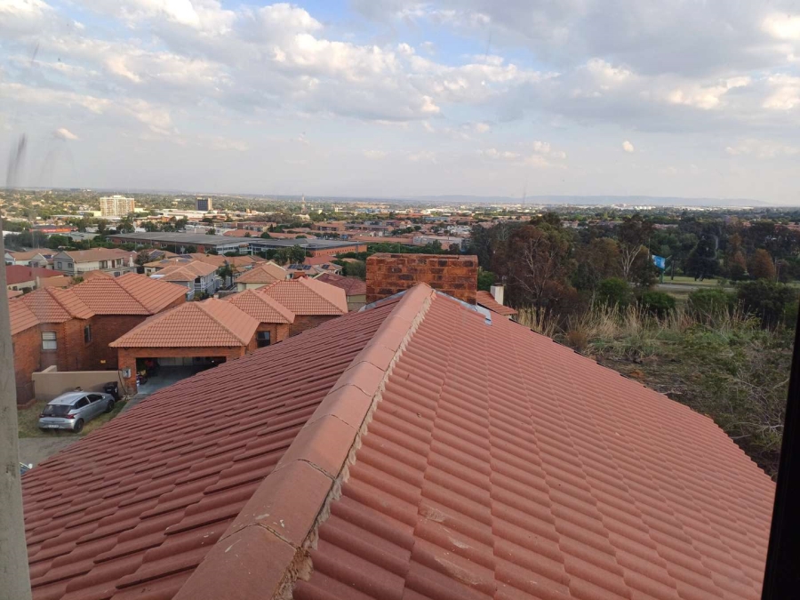 3 Bedroom Property for Sale in South Crest Gauteng