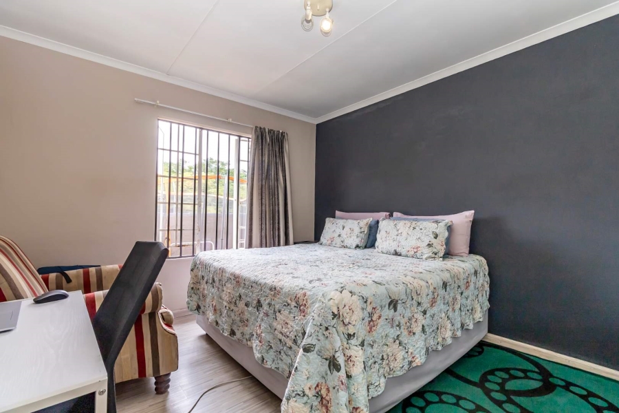 3 Bedroom Property for Sale in Honeydew Manor Gauteng