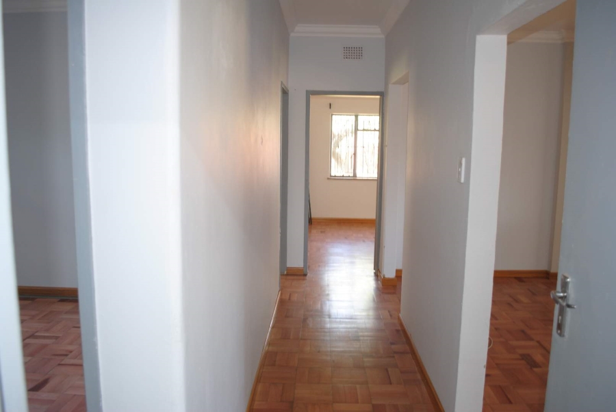 To Let 3 Bedroom Property for Rent in Kookrus Gauteng