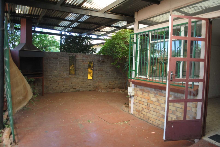 To Let 3 Bedroom Property for Rent in Kookrus Gauteng