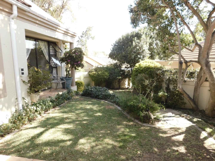 To Let 3 Bedroom Property for Rent in Bryanston Gauteng