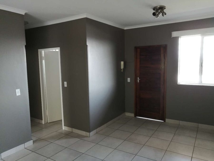 To Let 2 Bedroom Property for Rent in Waverley Gauteng