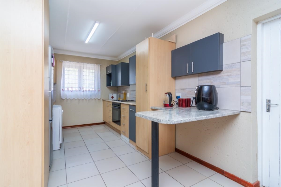 2 Bedroom Property for Sale in Greenhills Gauteng