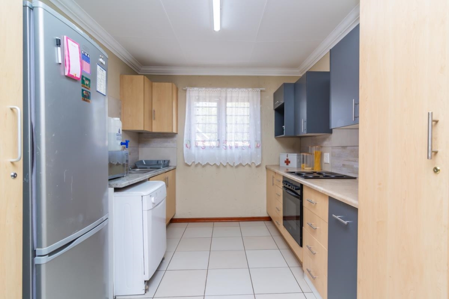 2 Bedroom Property for Sale in Greenhills Gauteng