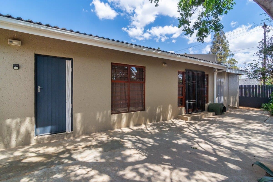 2 Bedroom Property for Sale in Greenhills Gauteng