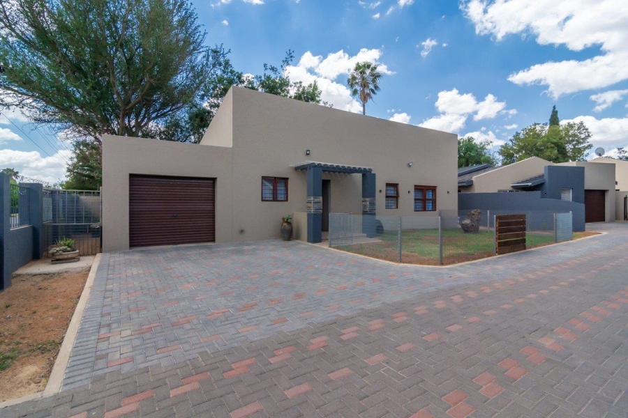 2 Bedroom Property for Sale in Greenhills Gauteng